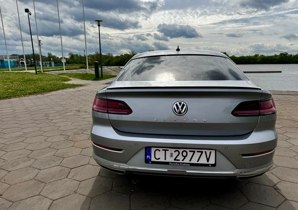 Volkswagen Arteon cena 110000 przebieg: 114000, rok produkcji 2018 z Toruń małe 121